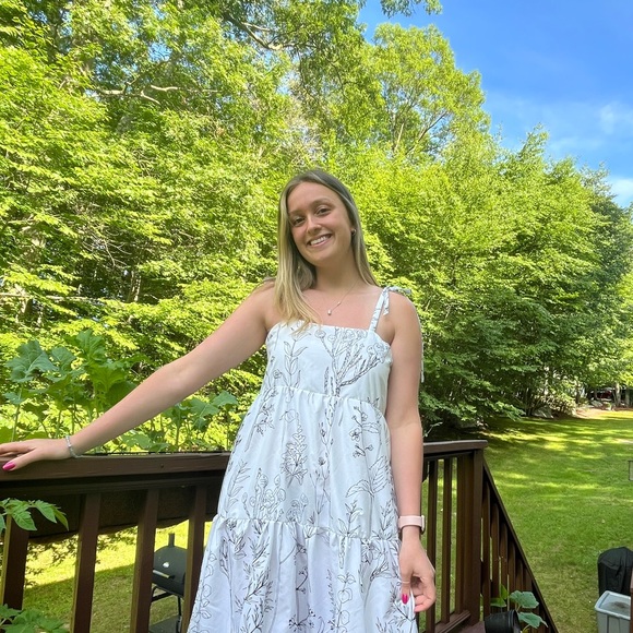 Meet your Posher, Faith - Picture 2 of 2